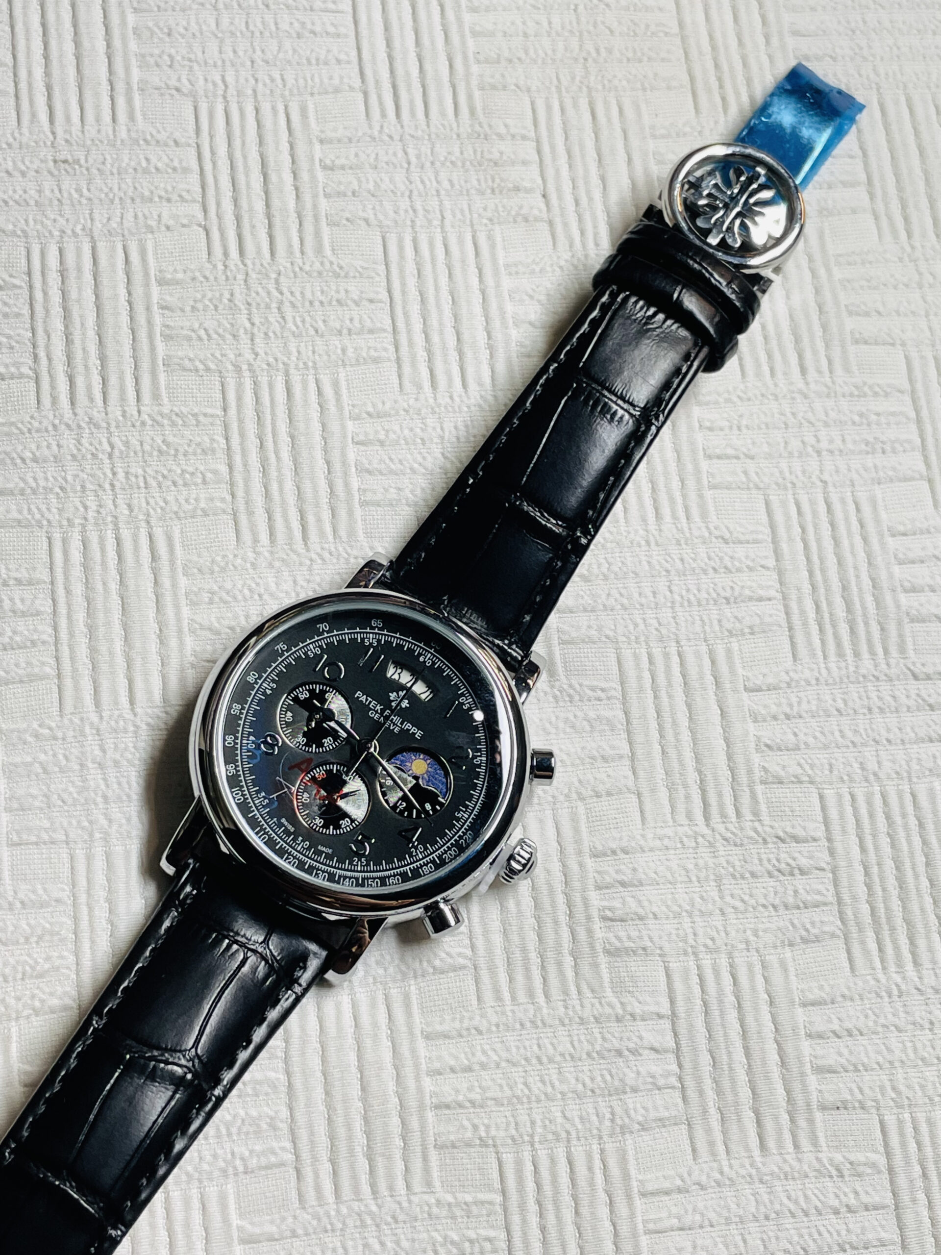 Premium Black Dial Chronograph Leather Watch – Luxury Business Edition - Image 2