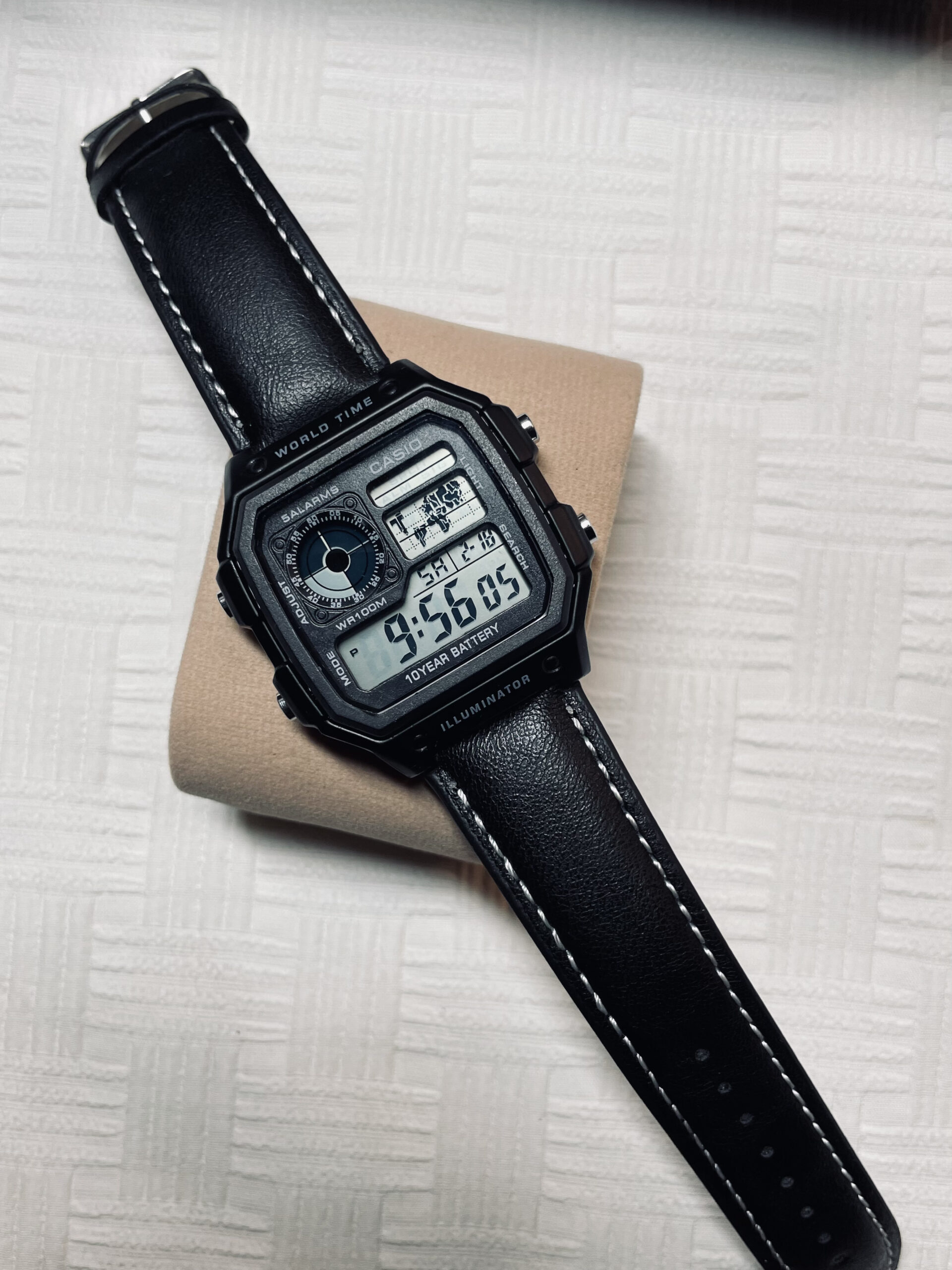 Casio World Time – Black Minimal Edition - Image 3