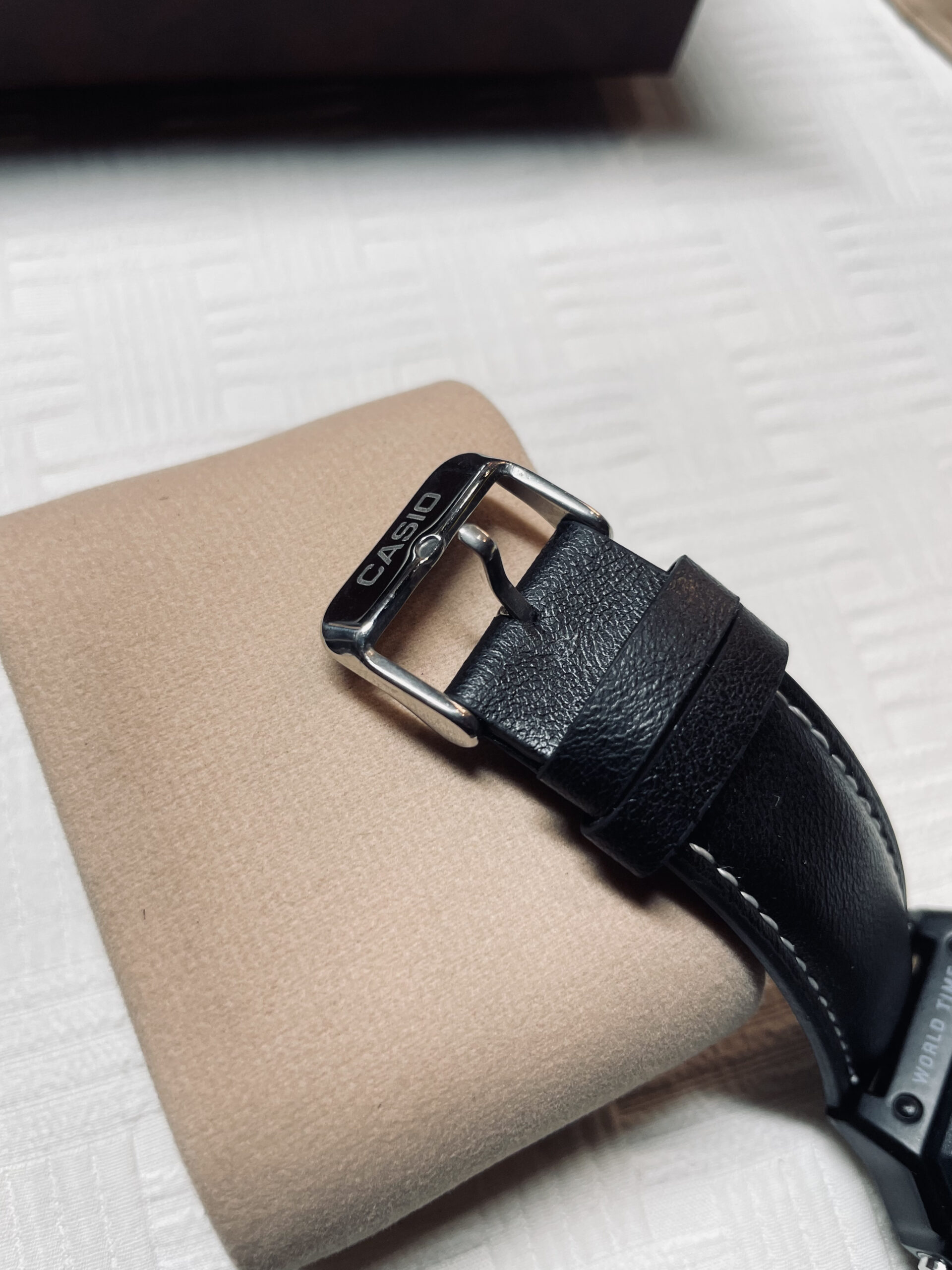 Casio World Time – Black Minimal Edition - Image 4